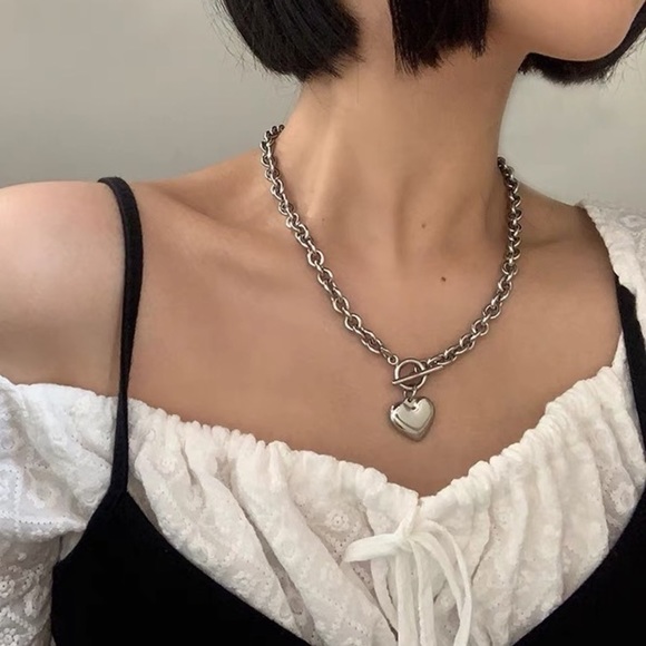 💎BOGO‼️ Stainless Steel Silver large chain Necklace Heart pendant - Picture 2 of 8